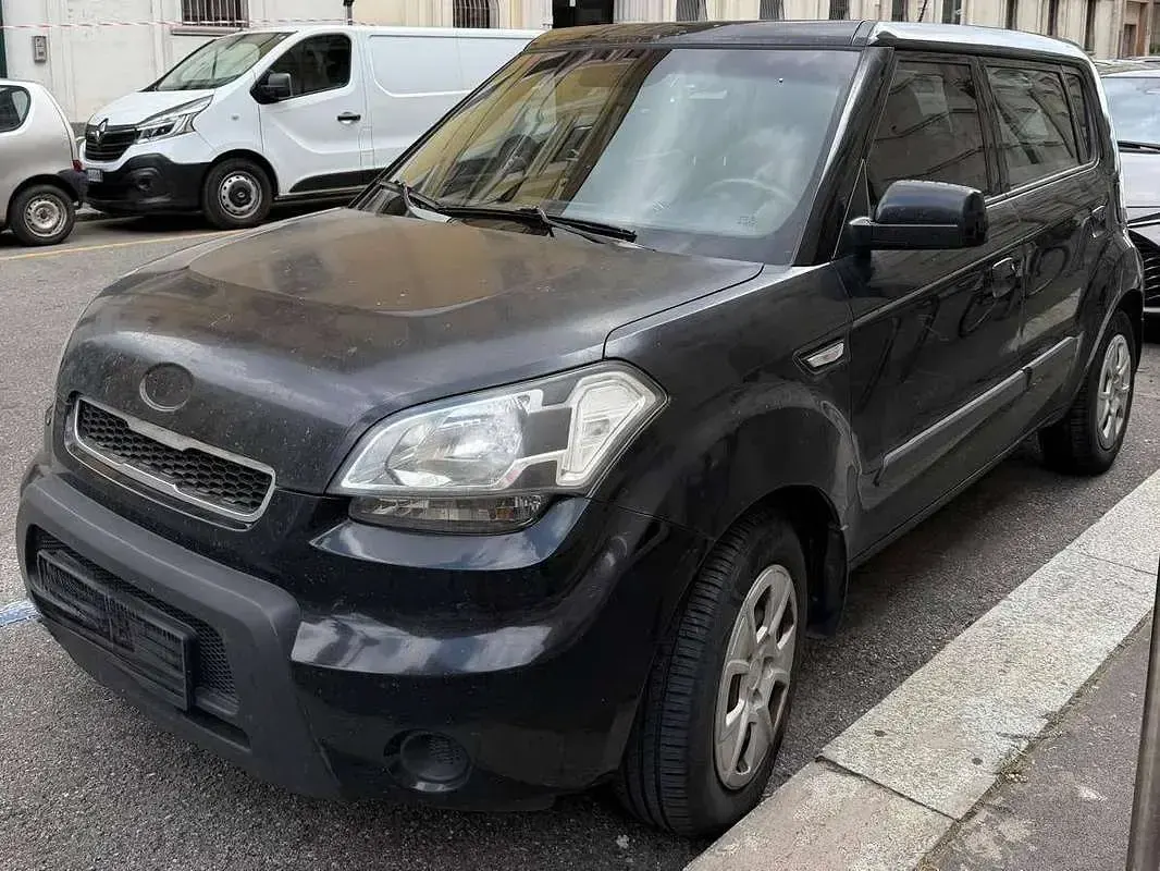Usata Kia Soul 110 CV (80 kW) 2012 Nero SUV