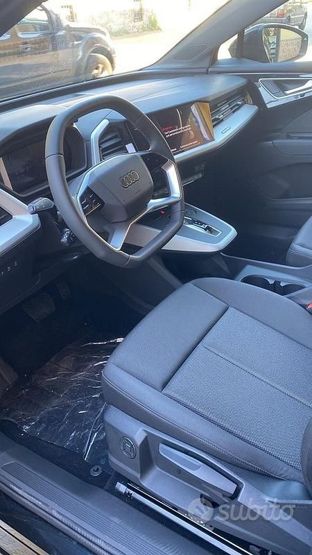 Usata Audi Q4 Sportback e-tron S-Line 150 kW (204 CV) 2023 Nero SUV