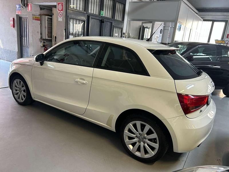 Usata Audi A1 Ambition 86 CV (63 kW) 2010 Bianco Utilitaria