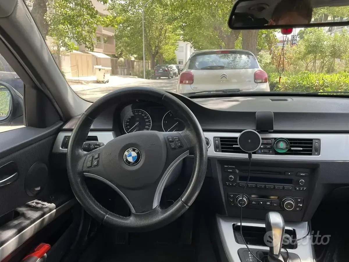 Usata BMW 320 Efficient Dynamics 184 CV (135 kW) 2010 Grigio Berlina