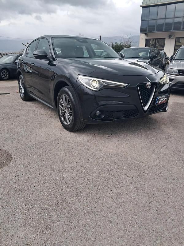Usata Alfa Romeo Stelvio Super 210 CV (154 kW) 2018 Nero SUV