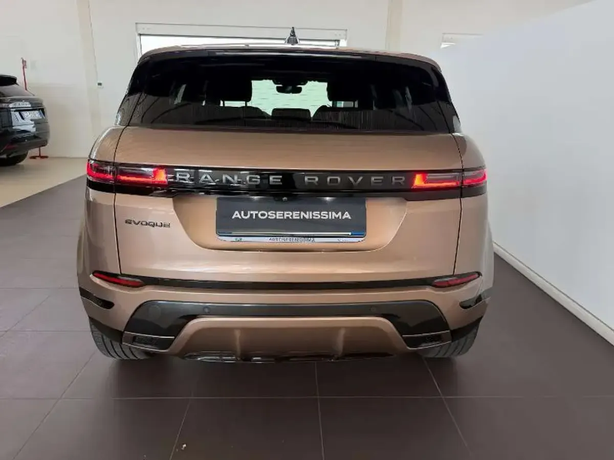 Usata Land Rover Range Rover evoque SE 163 CV (119 kW) 2024 Bronzo SUV