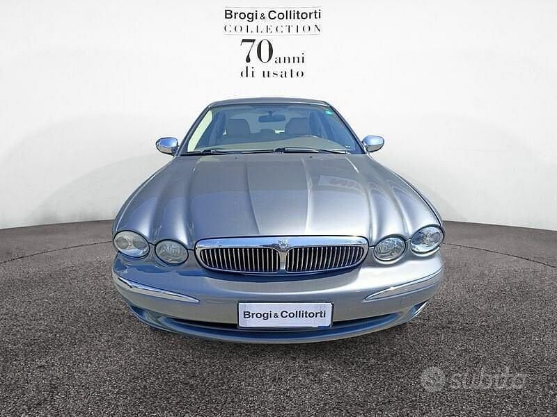 Usata Jaguar X-type Executive 155 CV (114 kW) 2007 Grigio Berlina