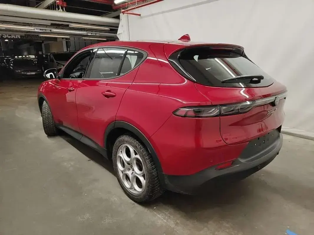 Usata Alfa Romeo Tonale Sprint 71 CV (52 kW) 2023 Rosso SUV