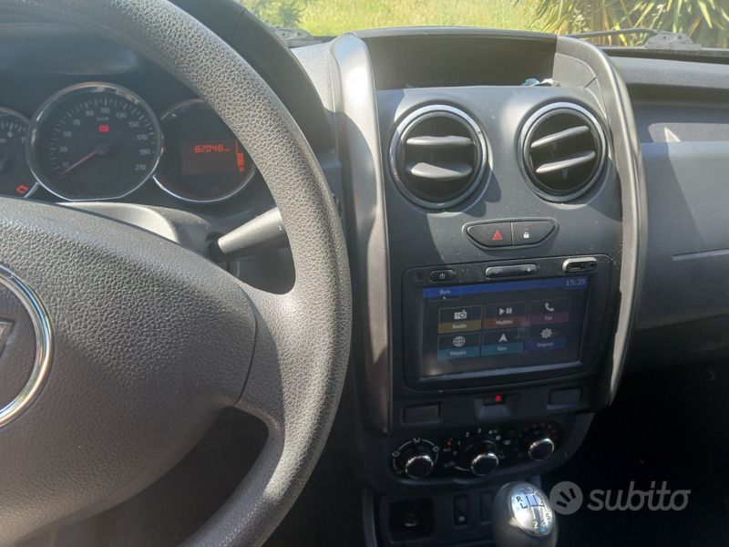 Usata Dacia Duster 115 CV (84 kW) 2016 Grigio SUV