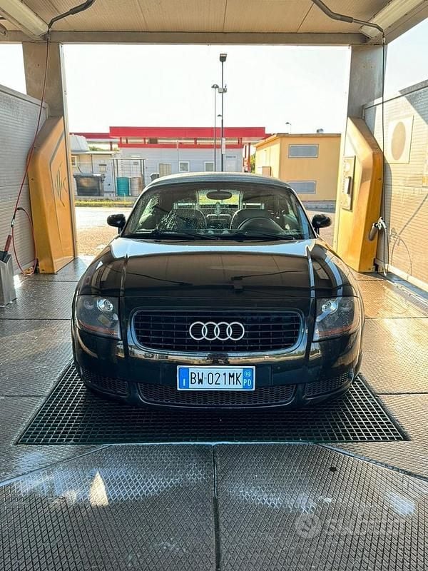 Nero Usata 2002 Audi TT Roadster Cabrio | 8000 € (Super prezzo) - Immagine 1/4
