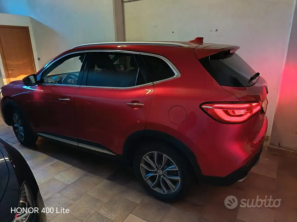 Usata MG HS 162 CV (119 kW) 2023 Rosso SUV