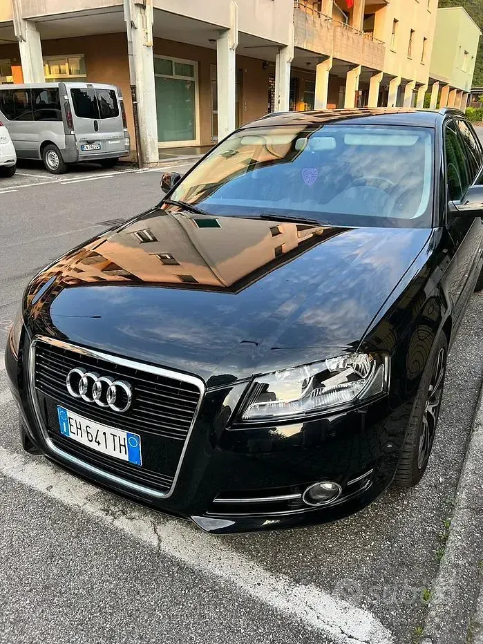Usata Audi A3 105 CV (77 kW) 2011 Nero Utilitaria