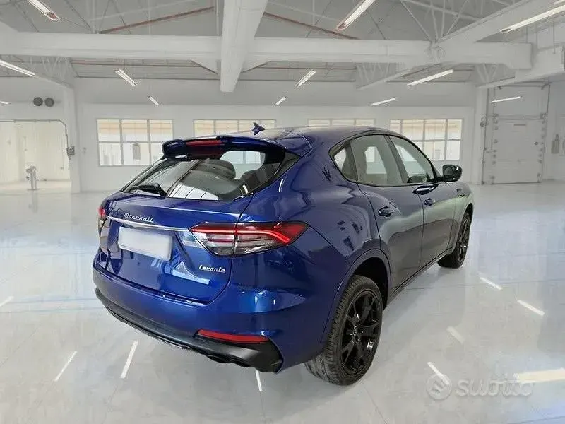 Usata Maserati Levante 430 CV (316 kW) 2022 Bluazzurro SUV