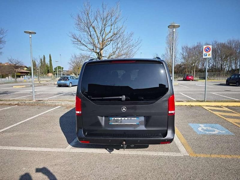 Usata Mercedes V300 Business 239 CV (175 kW) 2020 Nero Monovolume