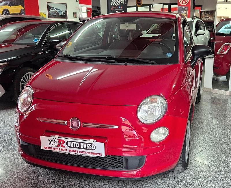 Rosso Usata 2009 Fiat 500 Pop Due volumi | 5500 € (Buon prezzo) - Immagine 1/4