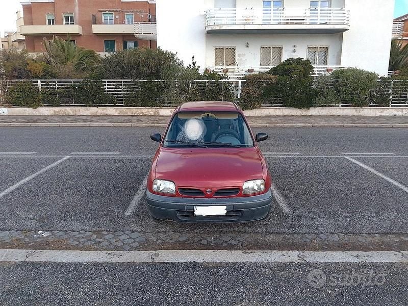 Usata Nissan Micra 60 CV (44 kW) 1998 Rosso Utilitaria