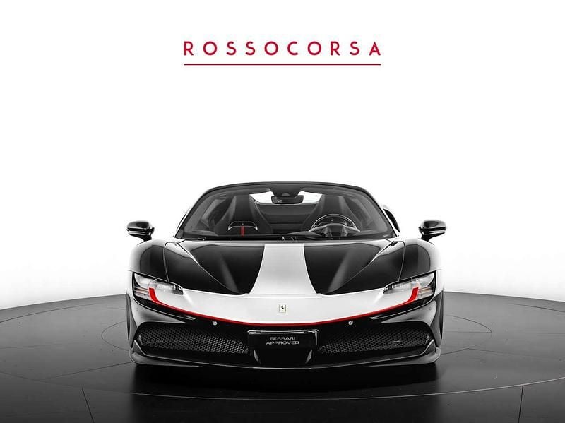 Usata Ferrari SF90 999 CV (734 kW) 2022 Nero Cabrio
