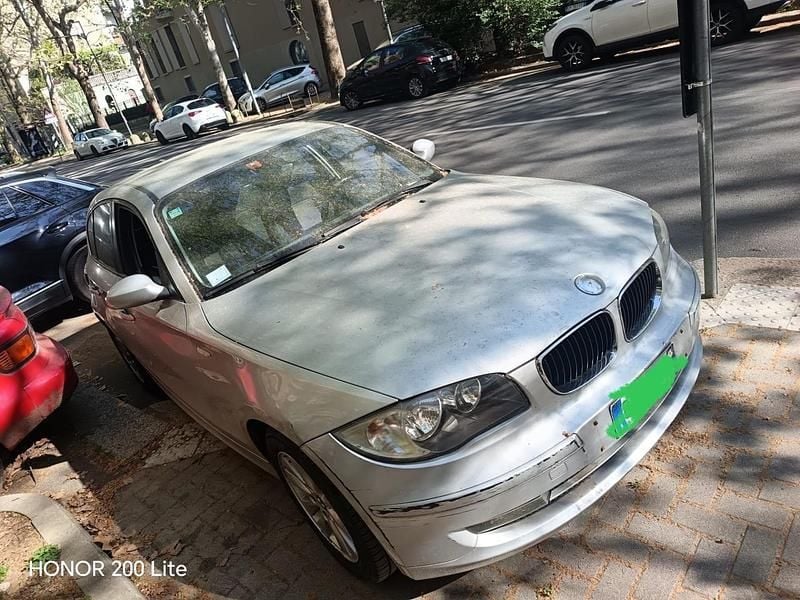 Usata BMW 116 122 CV (89 kW) 2007 Argento Utilitaria