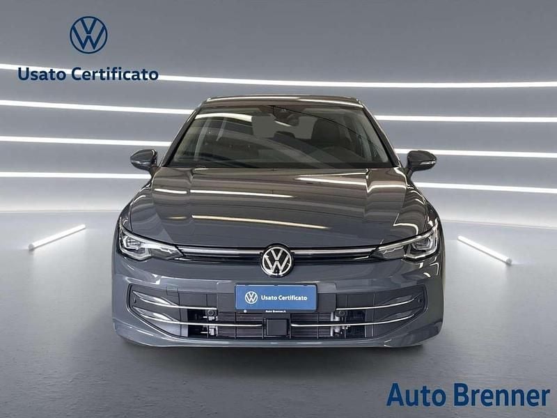 Usata VW Golf VIII Style 150 CV (110 kW) 2025 Dolphine grau Berlina
