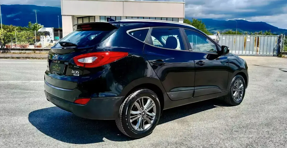 Usata Hyundai ix35 Xpossible 115 CV (84 kW) 2013 Nero SUV