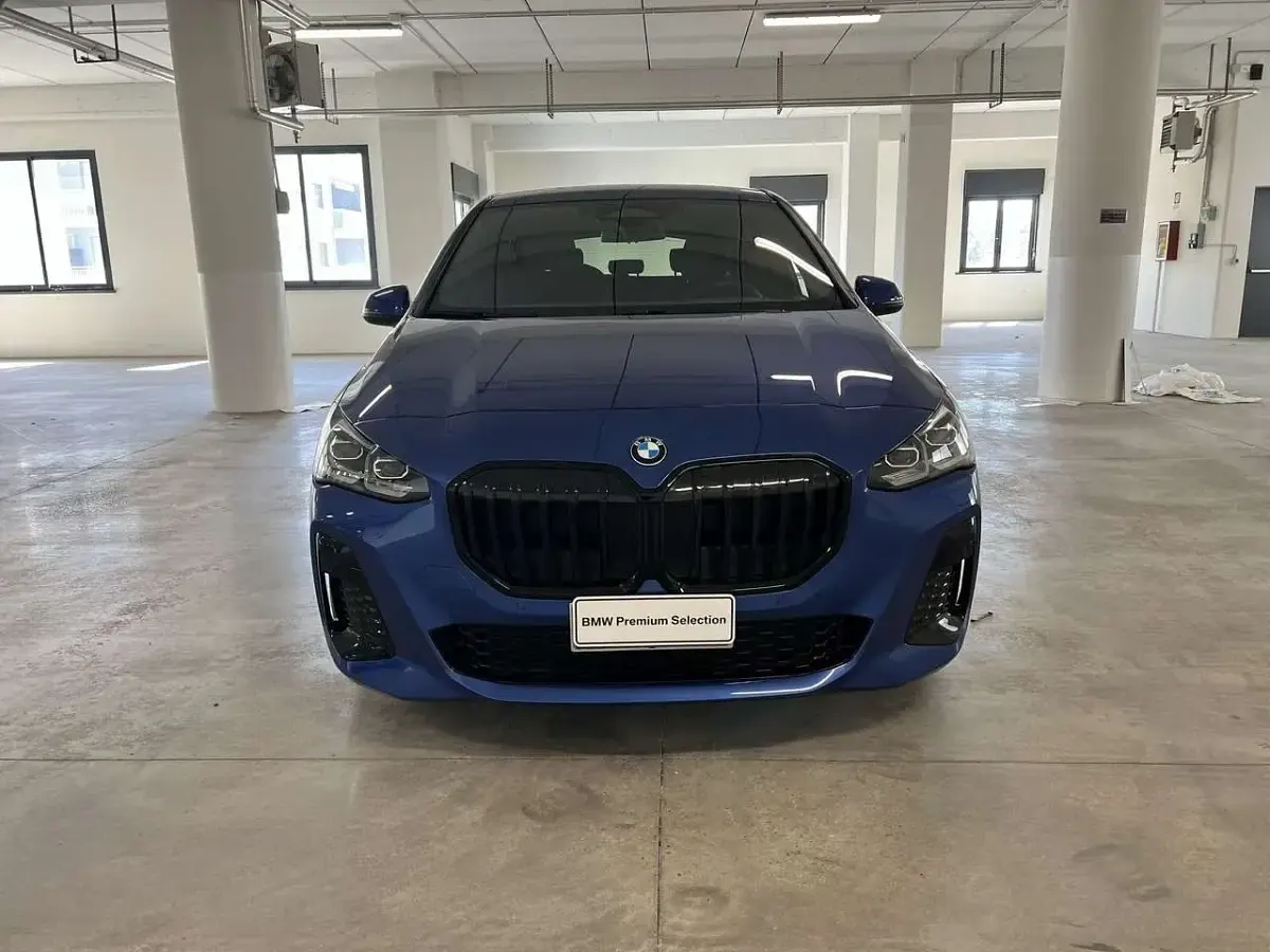 Usata BMW 216 Active Tourer 150 CV (110 kW) 2024 Blu/azzurro Monovolume