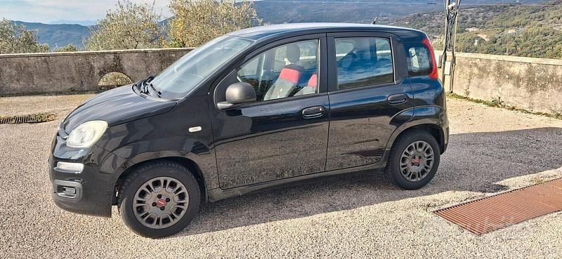 Usata Fiat Panda Easy 74 CV (54 kW) 2013 Nero Utilitaria