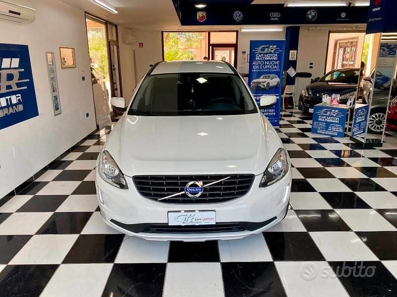 Bianco Usata 2016 Volvo XC60 Momentum SUV | 14.500 € (Buon prezzo) - Immagine 1/4