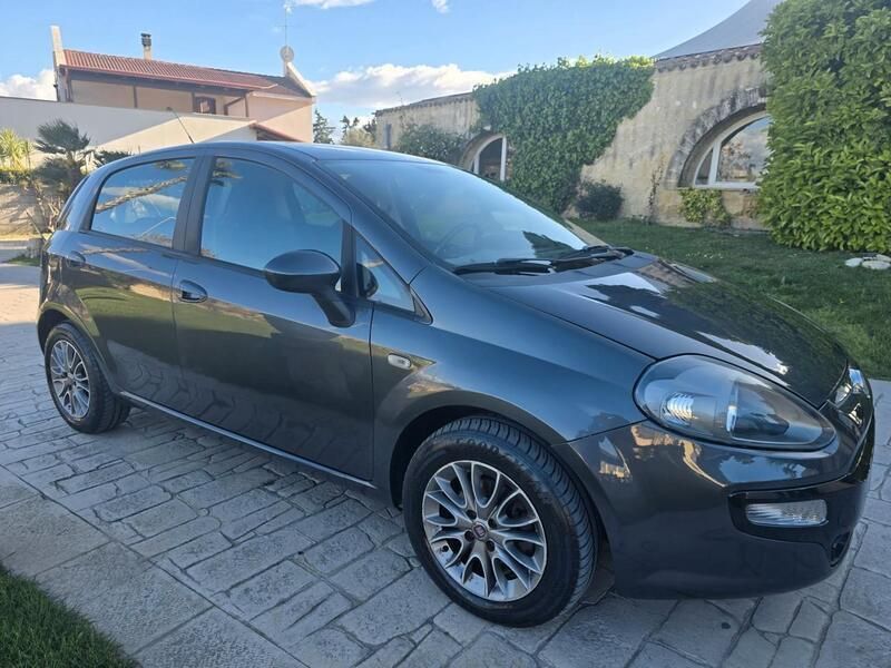 Usata Fiat Punto Evo Dynamic 69 CV (50 kW) 2011 Grigio Utilitaria