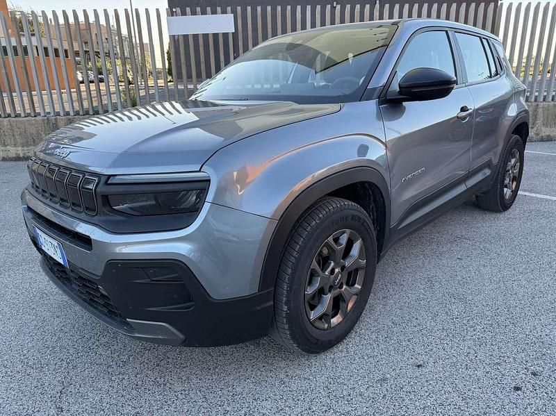 Usata Jeep Avenger Longitude 101 CV (74 kW) 2024 Grigio SUV
