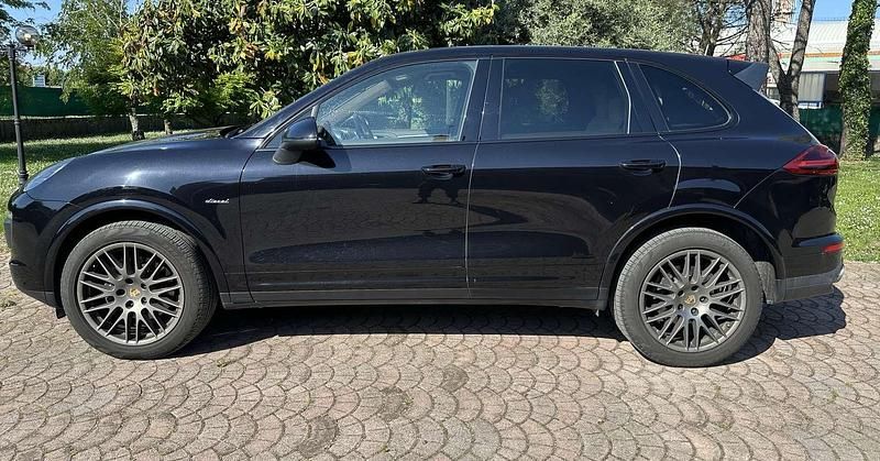 Usata Porsche Cayenne Platinum Edition 250 CV (183 kW) 2016 SUV