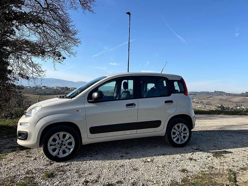 Usata Fiat Panda 85 CV (62 kW) 2017 Utilitaria