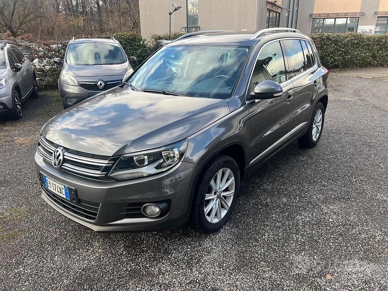 Usata VW Tiguan 140 CV (102 kW) 2015 Grigio SUV