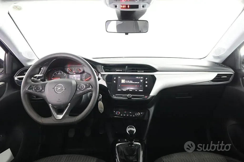 Usata Opel Corsa Edition 101 CV (74 kW) 2023 Voltaic blue Utilitaria