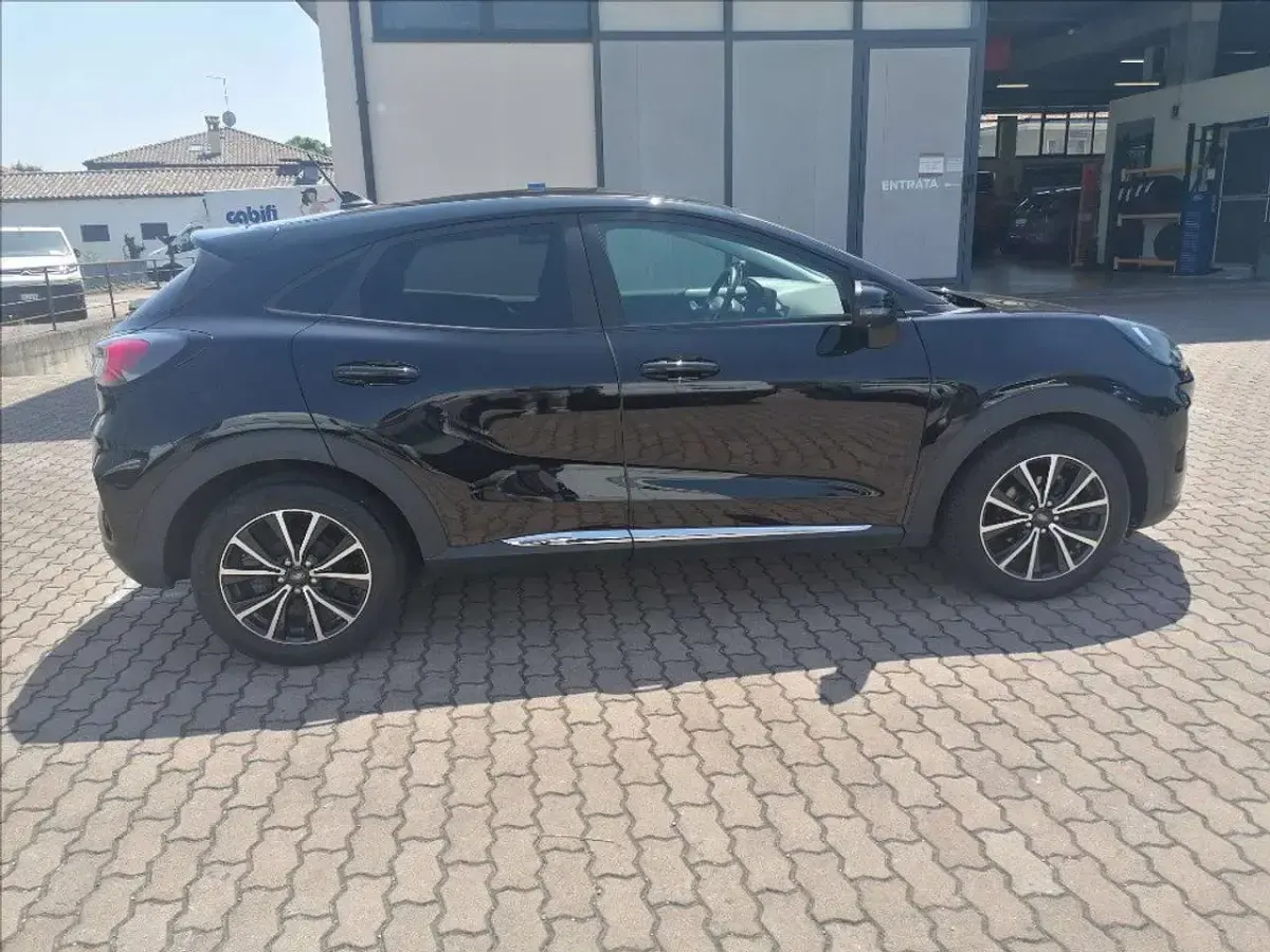 Usata Ford Puma Titanium S 125 CV (91 kW) 2022 Nero metallizzato SUV