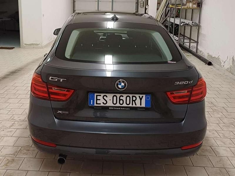Usata BMW 320 Gran Turismo 194 CV (142 kW) 2013 Grigio Coupé