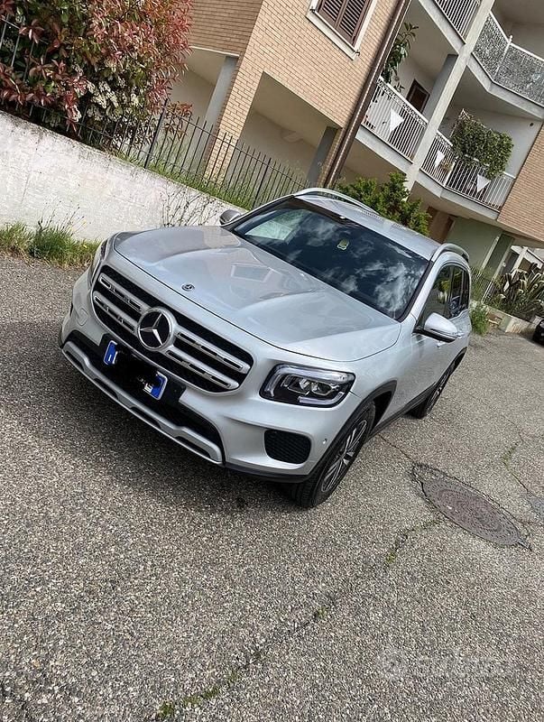 Usata Mercedes GLB180 Executive 2020 Grigio SUV
