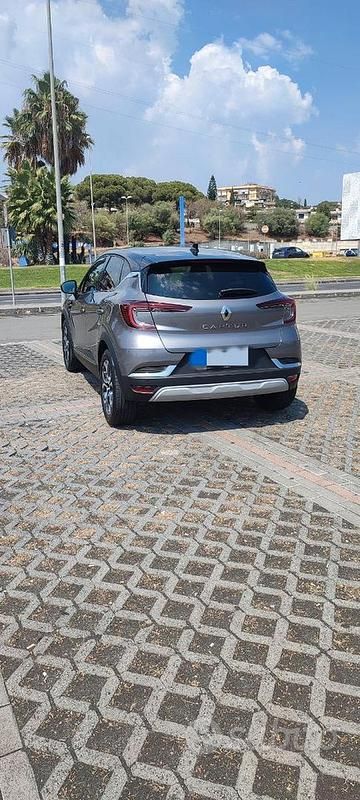 Usata Renault Captur 100 CV (73 kW) 2023 SUV