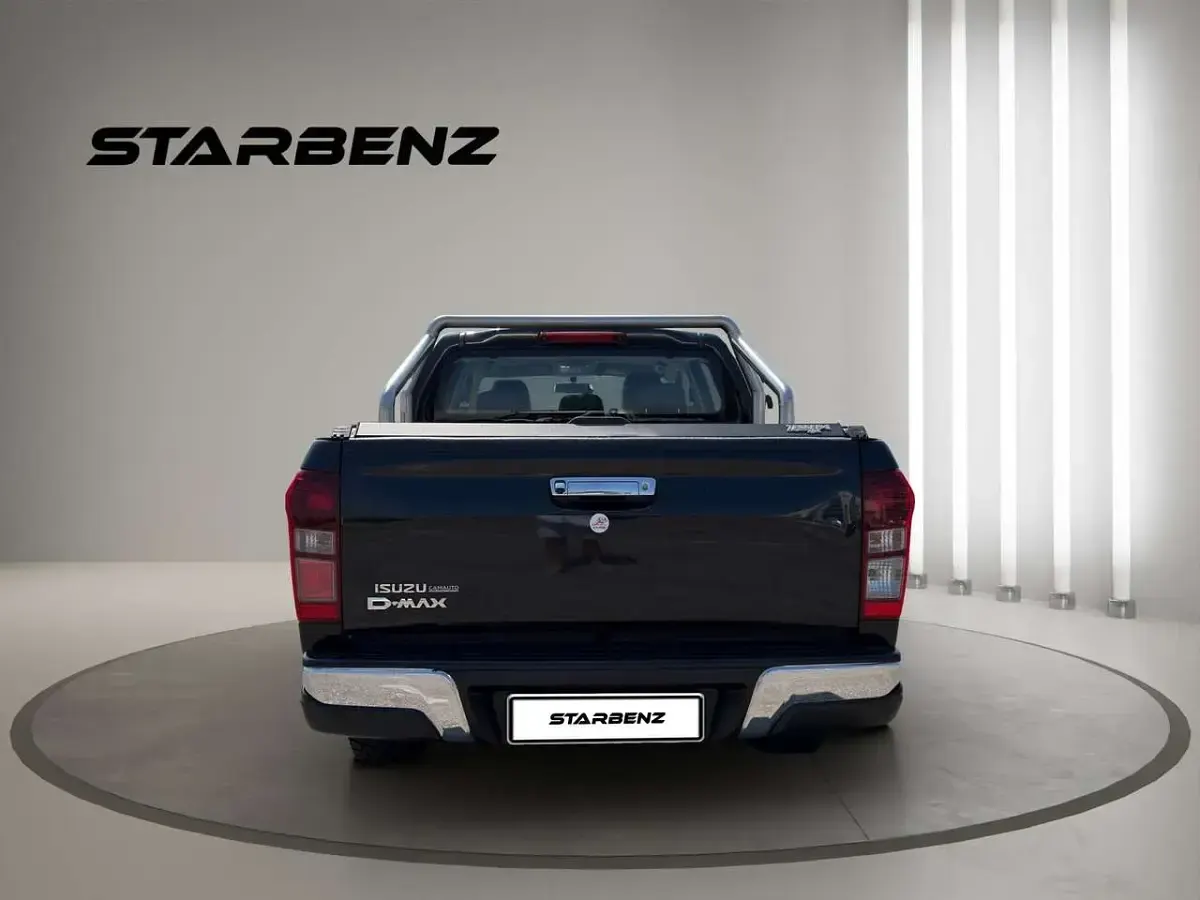 Usata Isuzu D-Max 163 CV (119 kW) 2017 Nero Pick-up