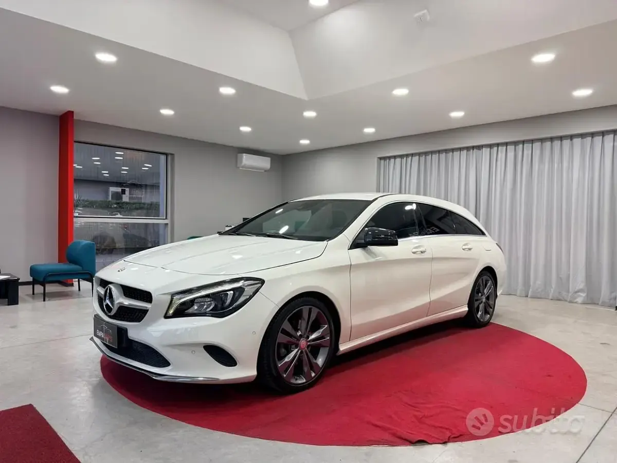 Usata Mercedes CLA200 136 CV (100 kW) 2016 Bianco Coupé