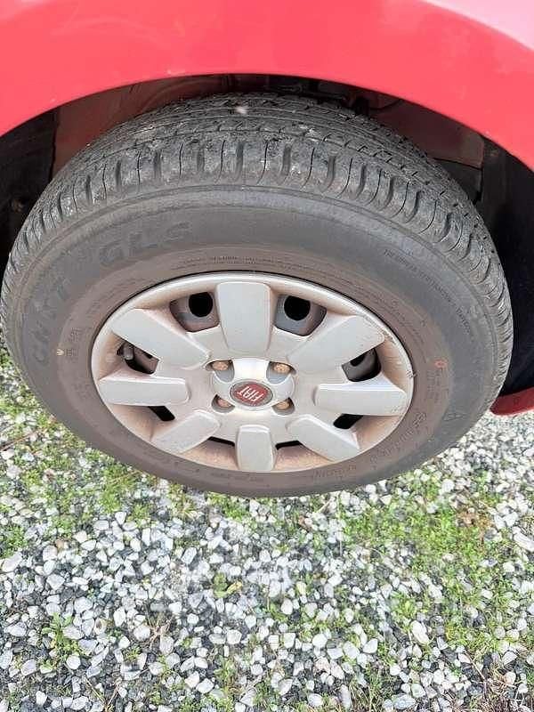 Usata Fiat Panda Dynamic 60 CV (44 kW) 2004 Rosso Utilitaria