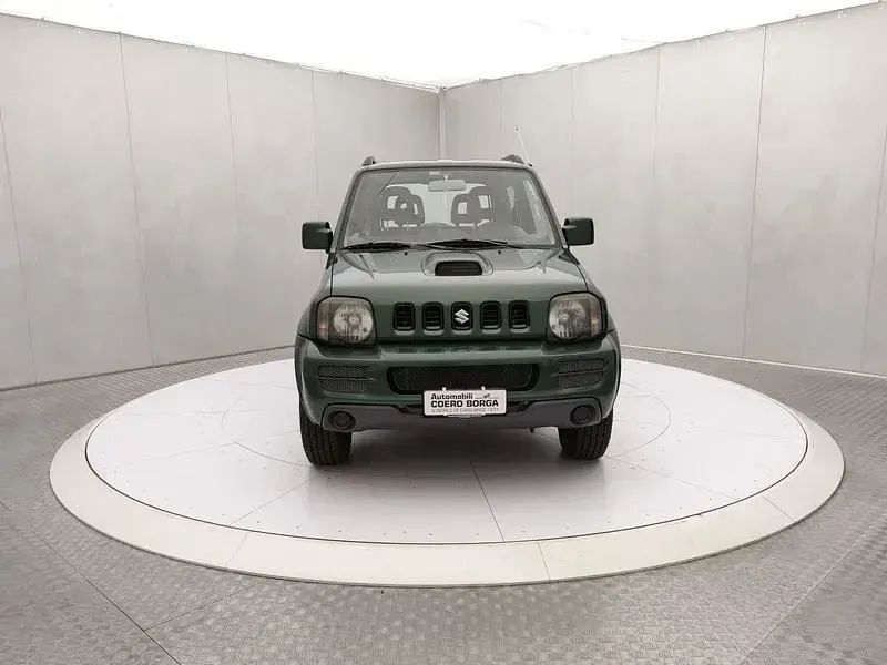 Usata Suzuki Jimny 86 CV (63 kW) 2009 Verde SUV