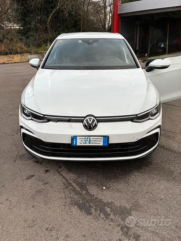 Usata VW Golf VII R-line 150 CV (110 kW) 2021 Utilitaria