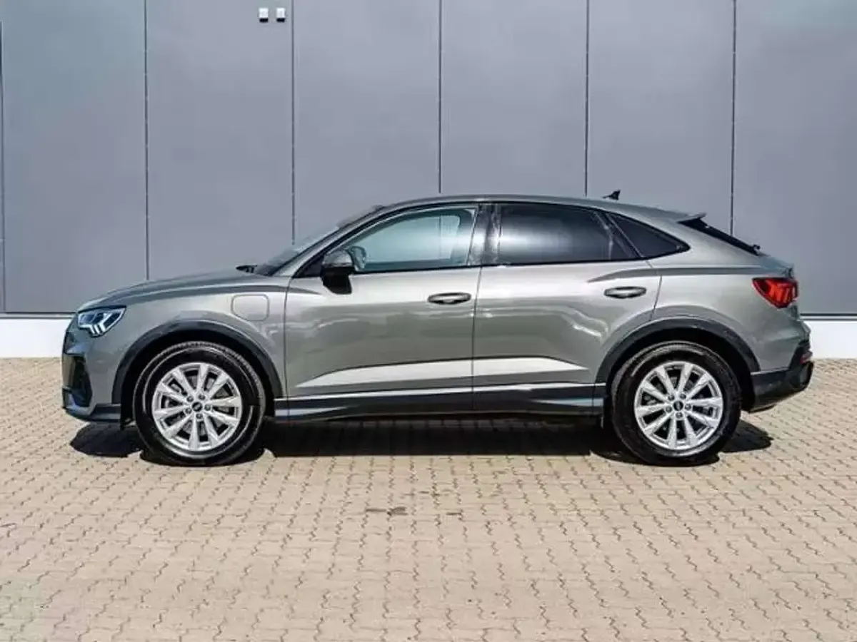 Usata Audi Q3 Ambiente 150 CV (110 kW) 2021 Grigio SUV