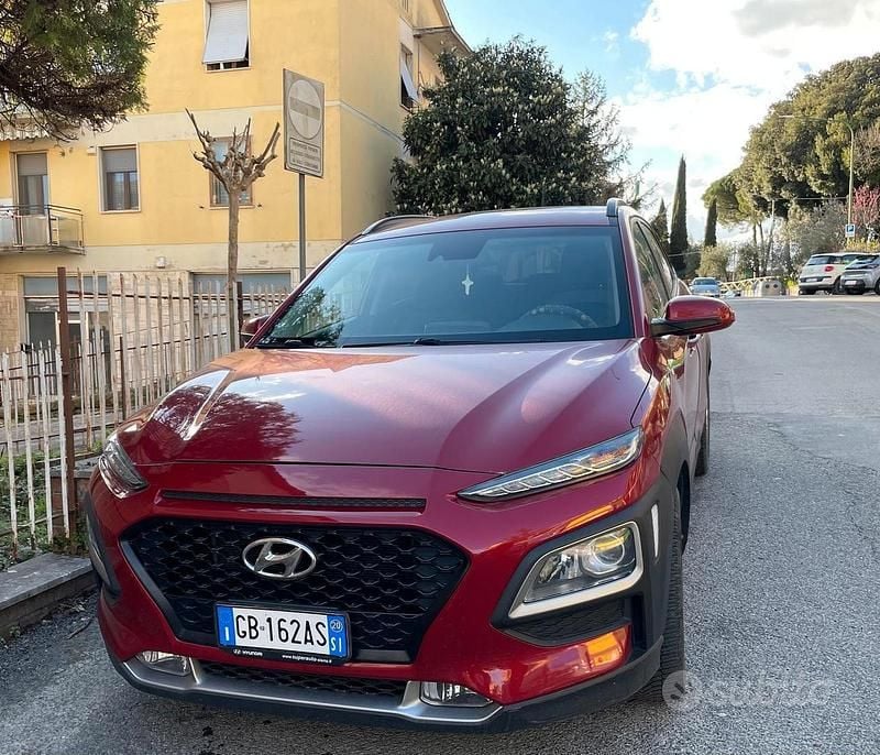 Usata Hyundai Kona 115 CV (84 kW) 2020 Rosso SUV