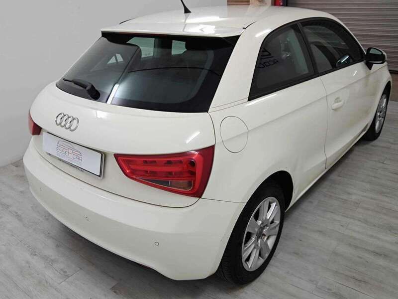 Usata Audi A1 Attraction 90 CV (66 kW) 2012 Bianco Utilitaria