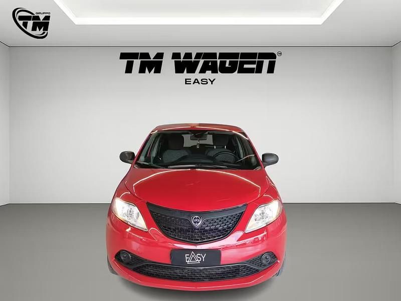 Usata Lancia Ypsilon Silver 69 CV (50 kW) 2021 Rosso Utilitaria