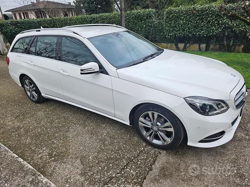 Usata Mercedes E220 170 CV (125 kW) 2014 Bianco Station wagon