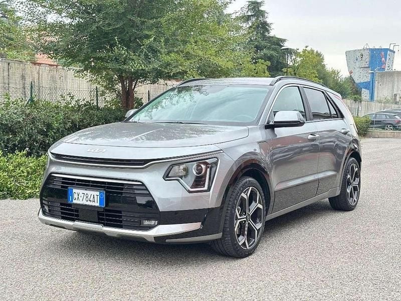 Gebraucht Kia Niro Style 171 PS (125 kW) 2025 Grau SUV
