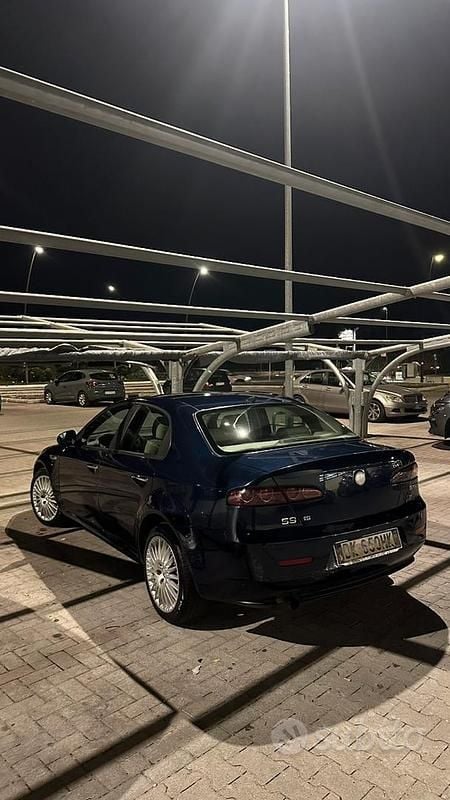 Usata Alfa Romeo 159 150 CV (110 kW) 2007 Blu Berlina