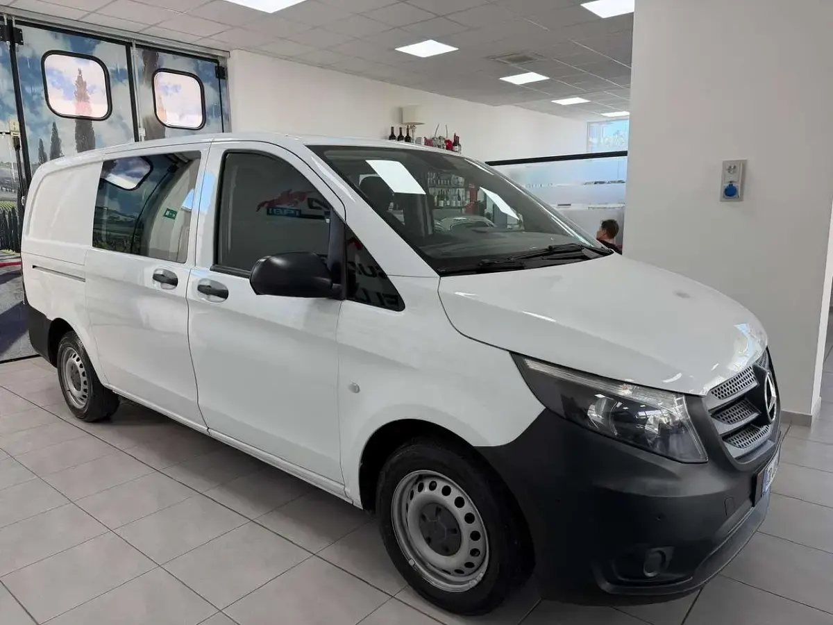 Begagnad Mercedes Vito 136 HK (100 kW) 2019 Vit Van