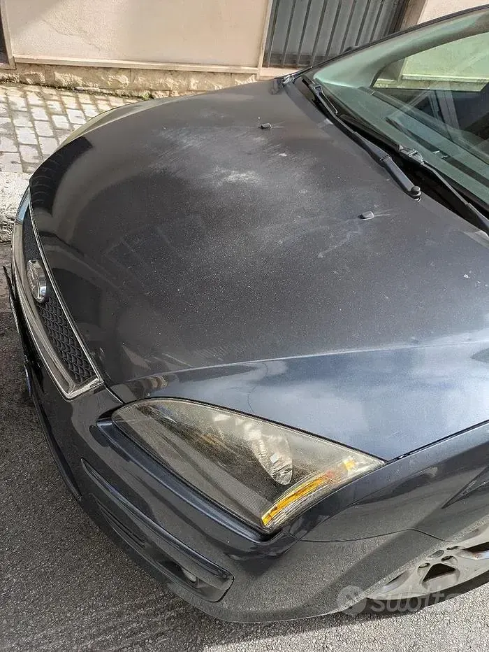 Usata Ford Focus 90 CV (66 kW) 2007 Grigio Berlina