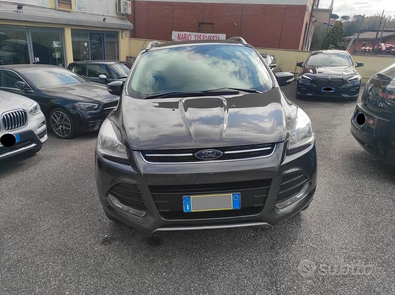 Usata Ford Kuga Titanium 150 CV (110 kW) 2016 Grigio SUV