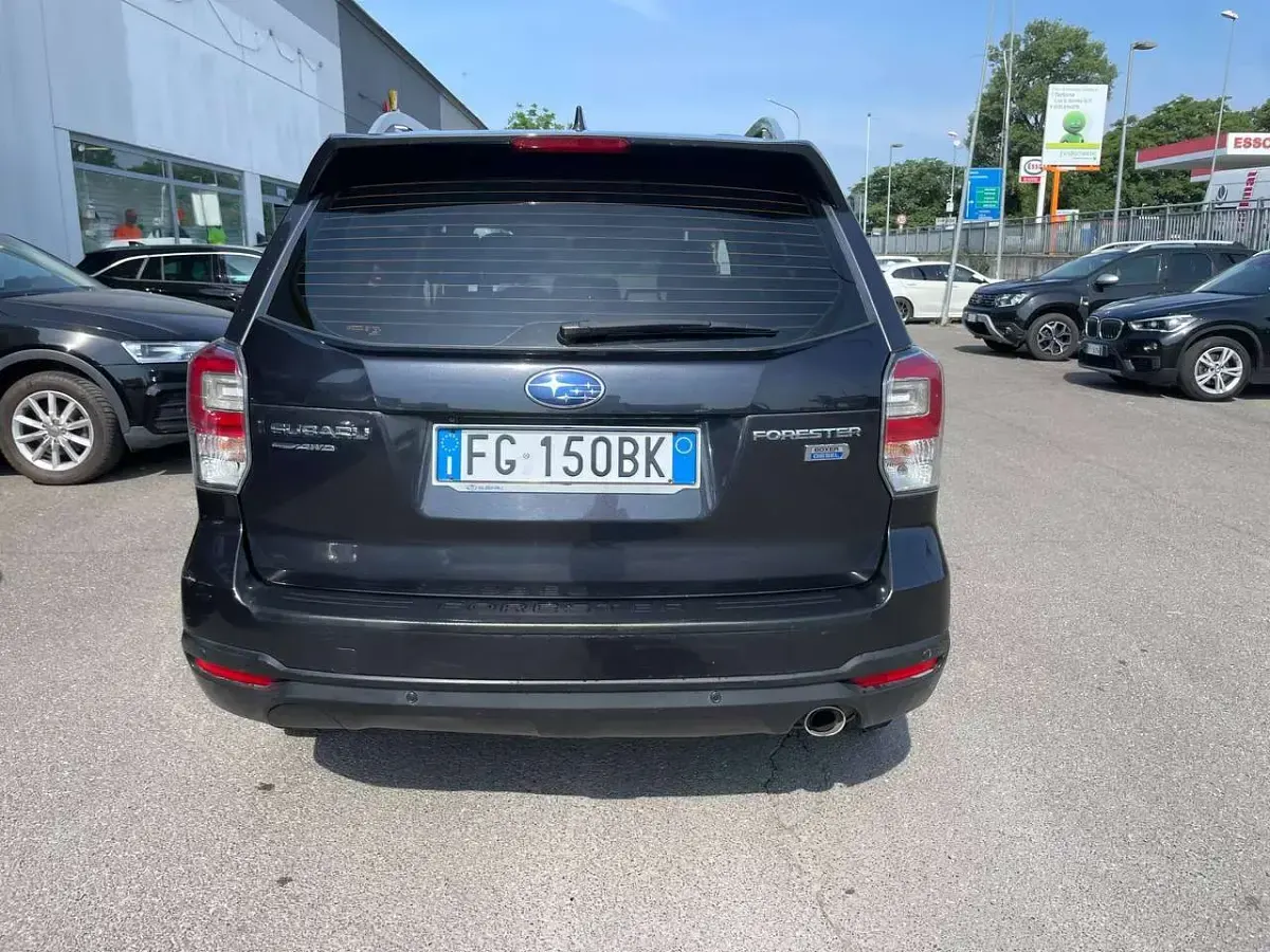 Usata Subaru Forester Sport 147 CV (108 kW) 2016 Blu/azzurro SUV