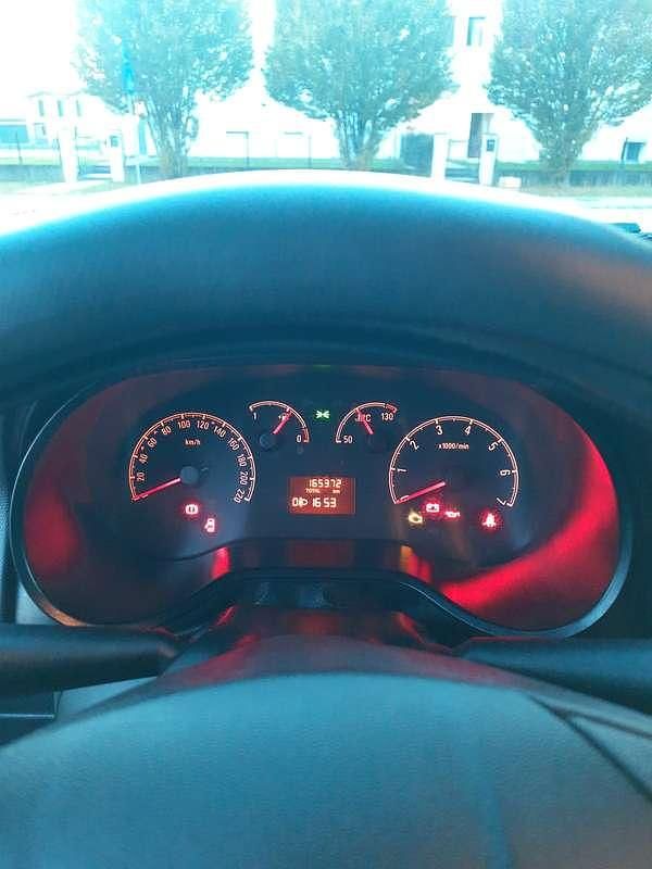 Usata Opel Combo 90 CV (66 kW) 2014 Bianco Furgone